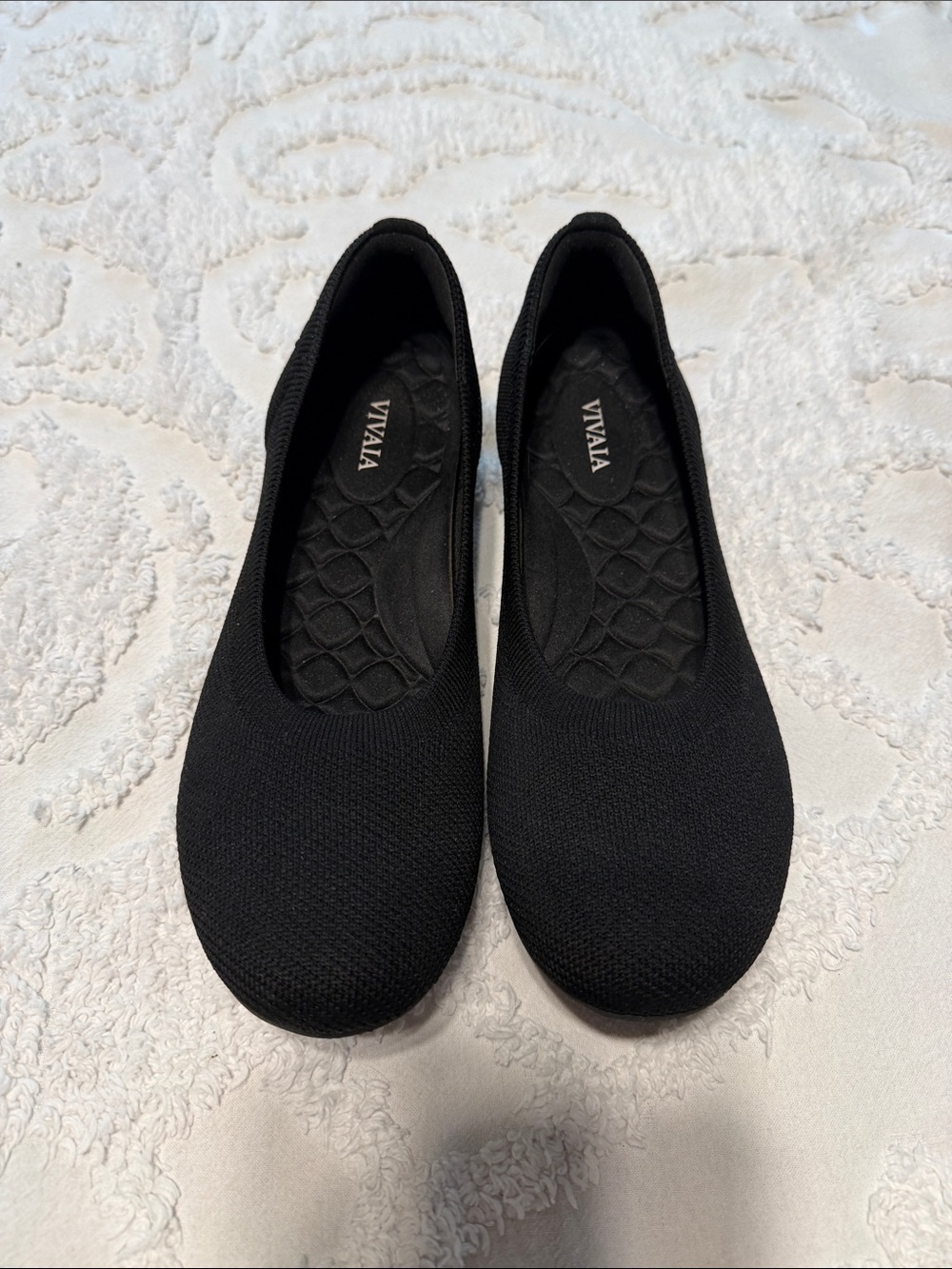 VIVAIA Women's Black Slip-On Knit Flats